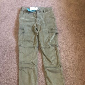Army green cargo pants